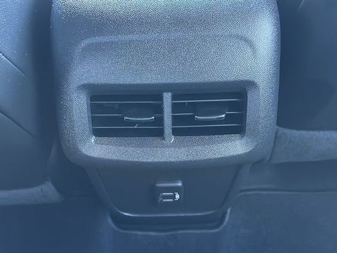 Used 2023 Chevrolet Equinox RS image 21