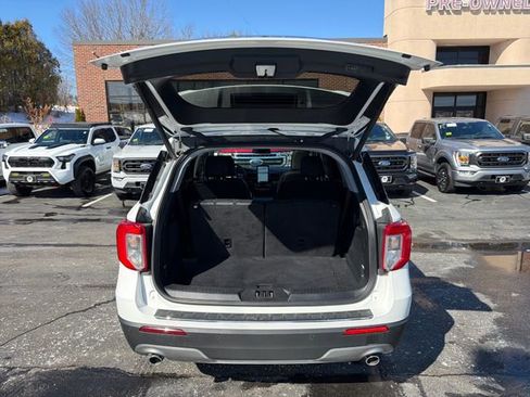 Certified 2024 Ford Explorer Limited w/ Limited Technology Package image 11
