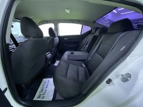 Used 2020 Nissan Altima 2.5 S FWD image 25