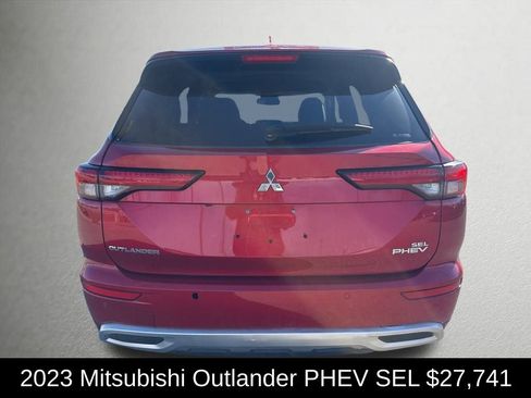 Used 2023 Mitsubishi Outlander SEL image 4