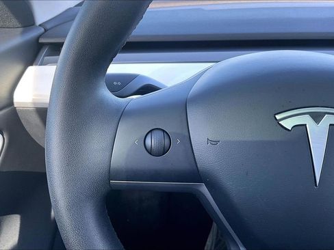 Used 2020 Tesla Model 3 Long Range AWD/4WD image 16