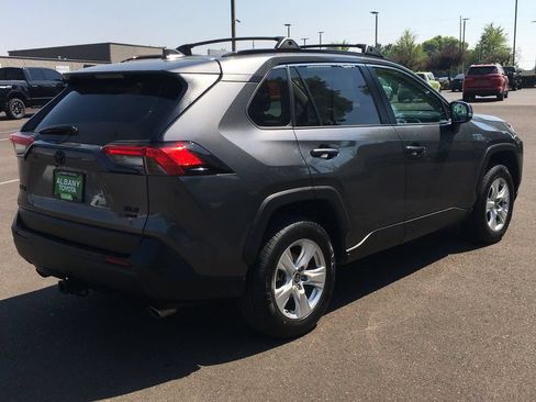 Used 2021 Toyota RAV4 XLE w/ Convenience Package AWD/4WD image 7