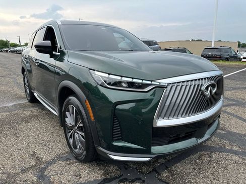 Certified 2026 INFINITI QX60 Luxe w/ Cargo Package AWD/4WD image 11