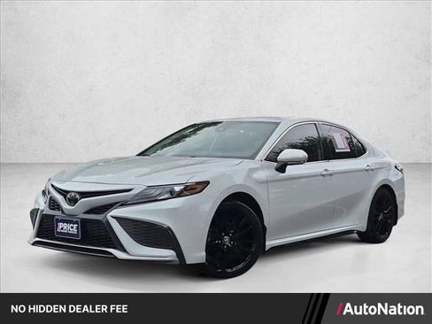Used 2021 Toyota Camry XSE FWD image 1