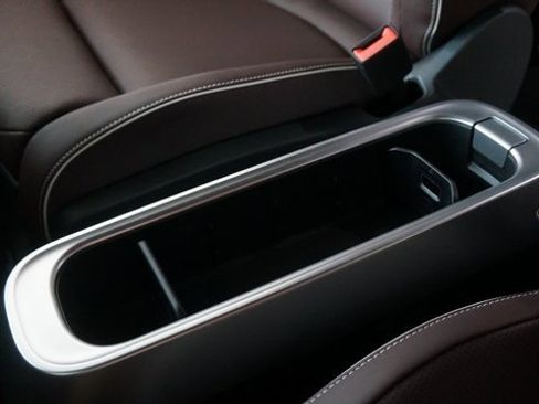 New 2025 Volkswagen ID. Buzz Pro S image 16