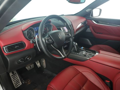 Used 2019 Maserati Levante S GranSport image 19