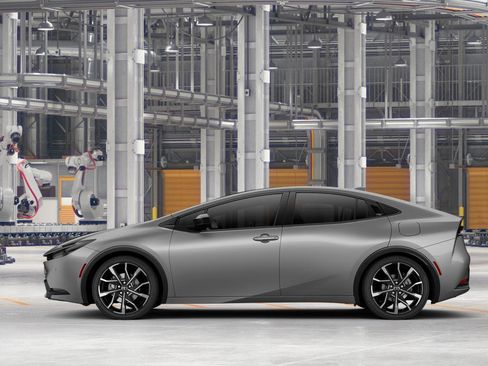 New 2026 Toyota Prius Plug-In Hybrid FWD image 6