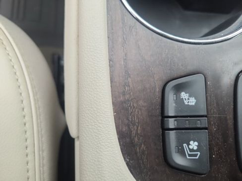 Used 2023 GMC Acadia Denali w/ Trailering Package AWD/4WD image 37
