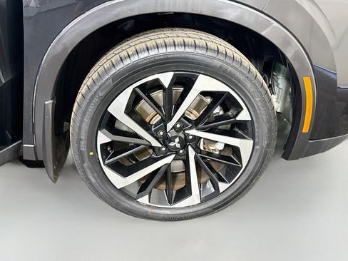 Used 2024 Mitsubishi Outlander SE FWD image 32