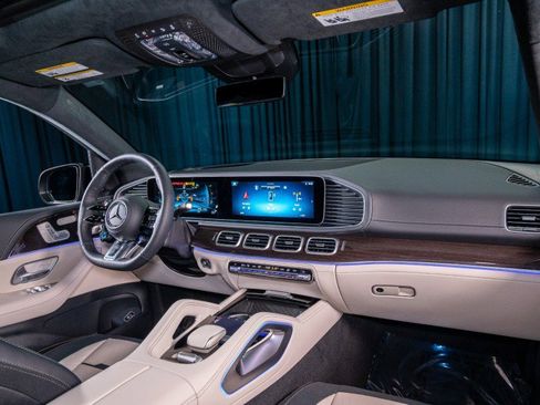 New 2026 Mercedes-Benz GLS 63 AMG 4MATIC image 4