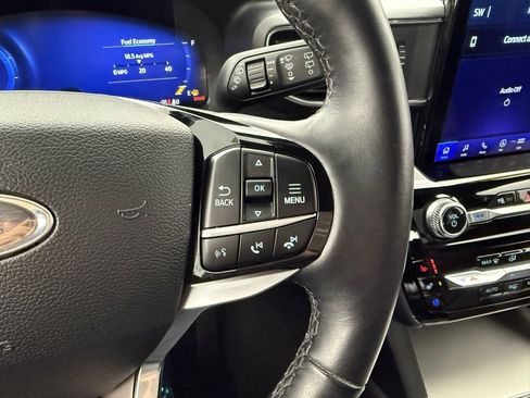 Used 2022 Ford Explorer Platinum w/ Equipment Group 601A image 28