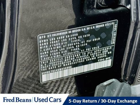 Used 2025 Volkswagen Taos SE AWD/4WD image 36