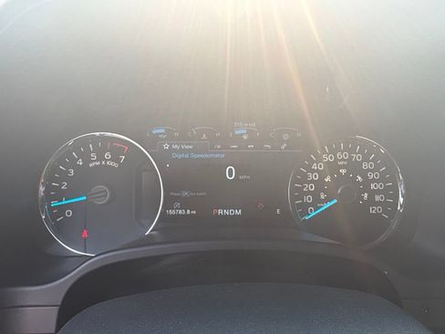 Used 2019 Ford F150 Lariat w/ FX4 Off-Road Package AWD/4WD image 11