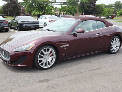 Used 2014 Maserati GranTurismo Sport RWD image 2