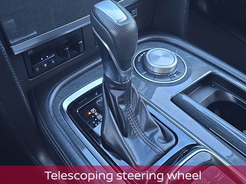 Used 2024 Nissan Armada SV image 24