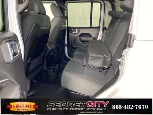 New 2026 Jeep Gladiator Rubicon image 30