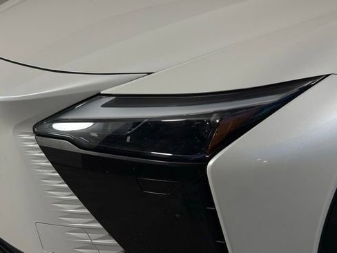 Used 2023 Lexus RZ 450e Premium w/ Technology Package AWD/4WD image 13