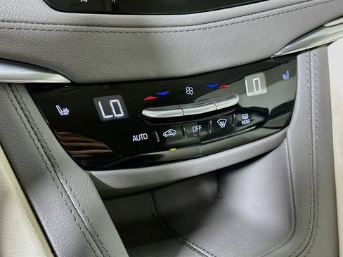 Used 2025 Cadillac XT5 Premium Luxury w/ Technology Package FWD image 19