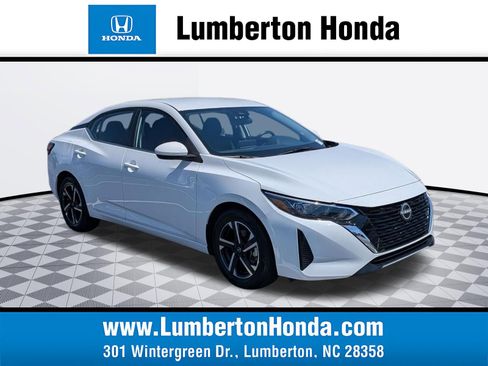 Used 2025 Nissan Sentra SV FWD image 1