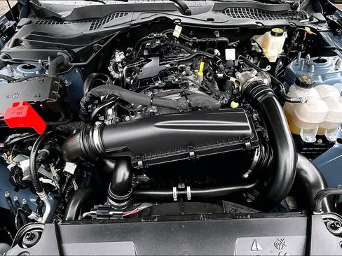 Used 2025 Ford Mustang Premium image 31