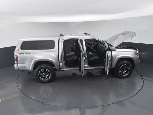 Used 2020 Toyota Tacoma TRD Sport image 26