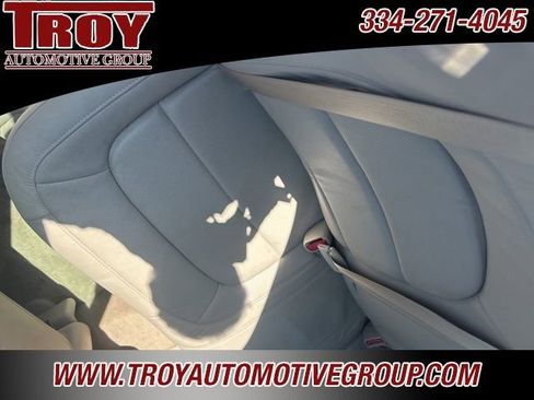 Used 2004 Cadillac De Ville w/ Equipment Group image 19