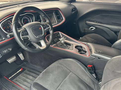 Used 2016 Dodge Challenger R/T Scat Pack w/ Leather Interior Group image 12