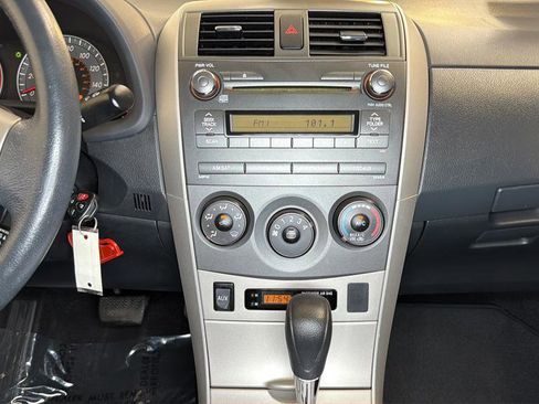 Used 2010 Toyota Corolla S image 15