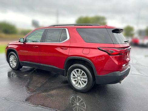 Used 2023 Chevrolet Traverse LT AWD/4WD image 3