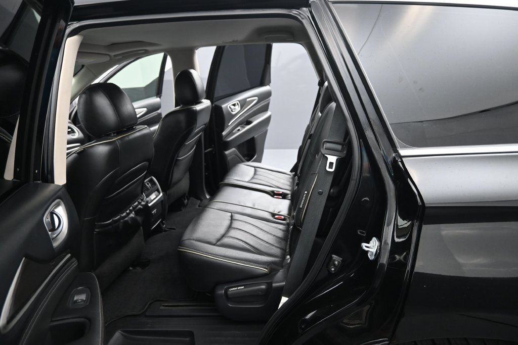 Used 2020 INFINITI QX60 Luxe w/ Essential Package FWD image 18