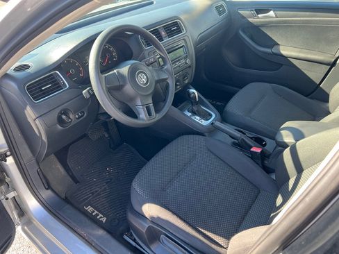 Used 2014 Volkswagen Jetta S image 5