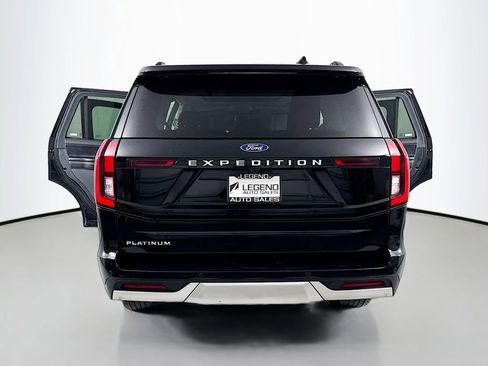 Used 2025 Ford Expedition Platinum AWD/4WD image 27