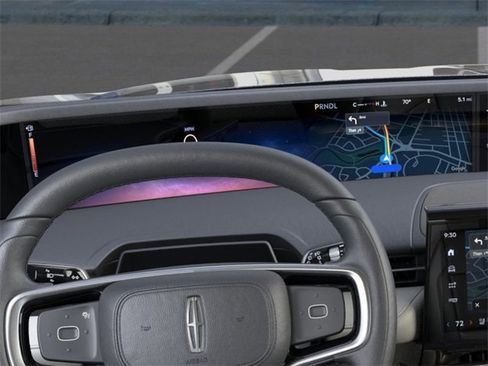 New 2026 Lincoln Nautilus Reserve image 13