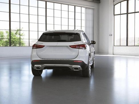 Used 2022 Mercedes-Benz GLA 250 4MATIC image 25