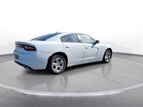 Used 2022 Dodge Charger SXT RWD image 8