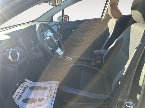 New 2025 Nissan Versa SV w/ Trunk Package image 9