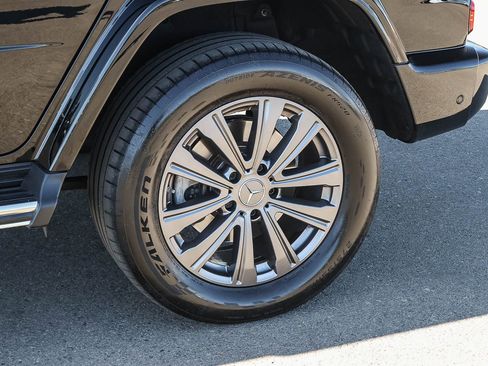 Used 2025 Mercedes-Benz G 550 image 10