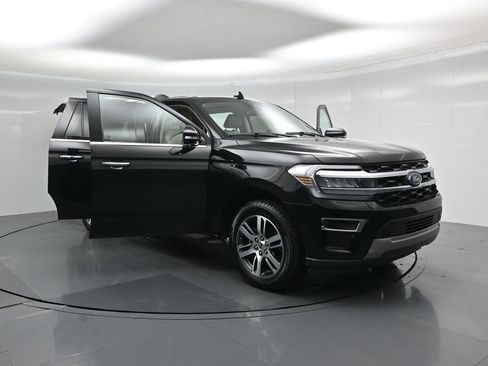 Certified 2024 Ford Expedition Max Limited image 17