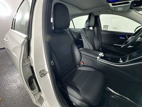 Used 2025 Mercedes-Benz C 300 Sedan image 26