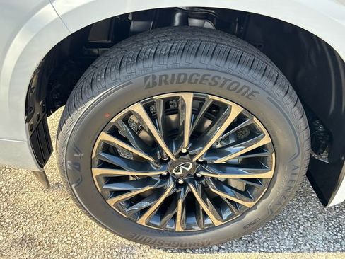 New 2026 INFINITI QX80 Autograph w/ Premium Cargo Package image 10