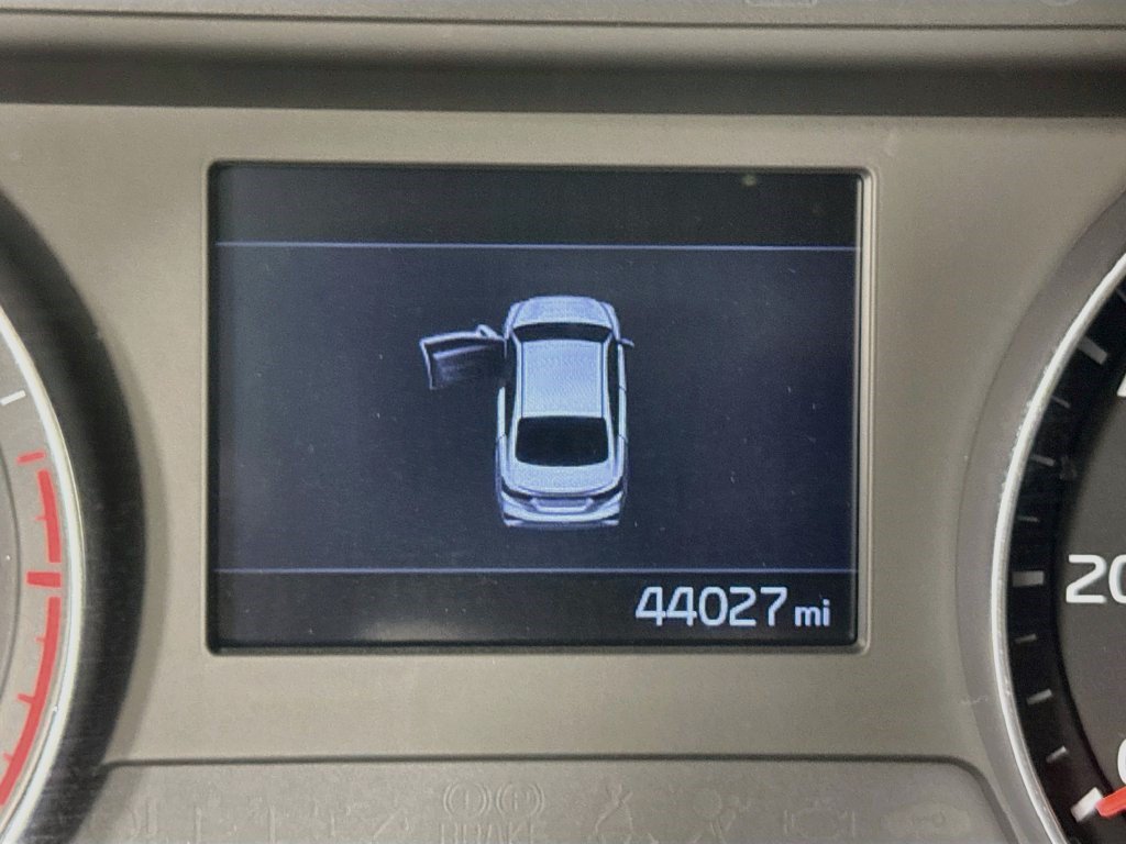 Used 2020 Kia Forte LXS FWD image 15