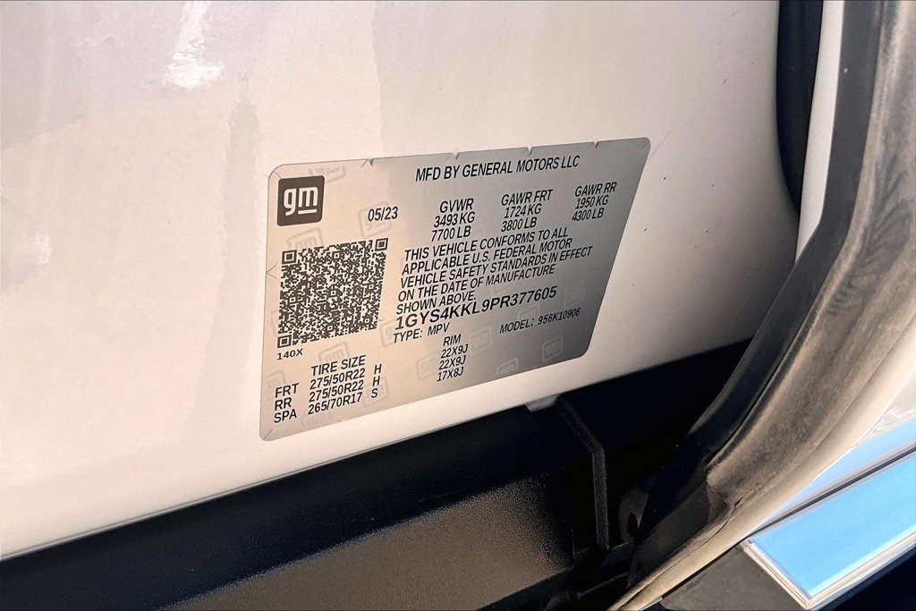Used 2023 Cadillac Escalade ESV Premium Luxury w/ LPO, Floor Liner Package AWD/4WD image 36
