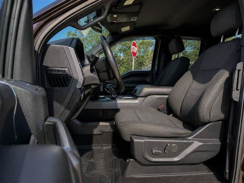 Used 2018 Ford F150 XLT w/ Equipment Group 302A Luxury AWD/4WD image 18