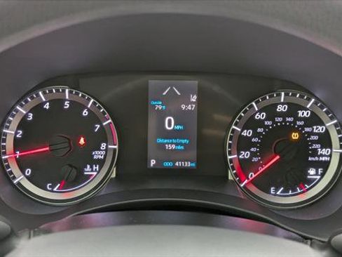 Used 2021 Toyota Highlander L image 27