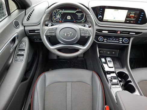 Used 2023 Hyundai Sonata SEL Plus w/ Preferred Accessory Package FWD image 13