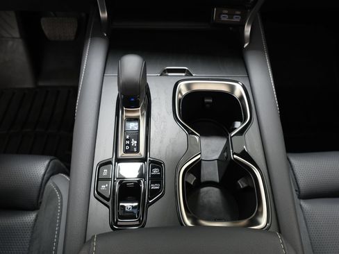Used 2024 Lexus RX 450h AWD w/ Convenience Package image 23