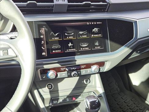 New 2025 Audi Q3 2.0T Premium w/ Convenience Package image 12