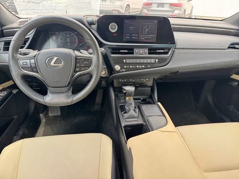 Used 2022 Lexus ES 350 w/ Premium Package FWD image 15