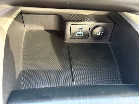Used 2023 Ford Escape Active AWD/4WD image 32