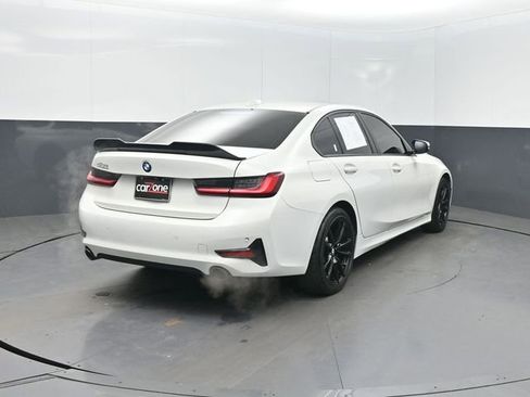 Used 2020 BMW 330i Sedan w/ Convenience Package RWD image 32